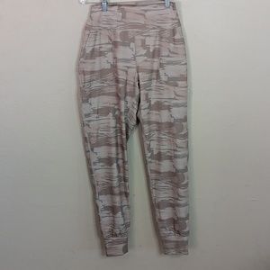 Alphalete Camo Joggers Size Medium